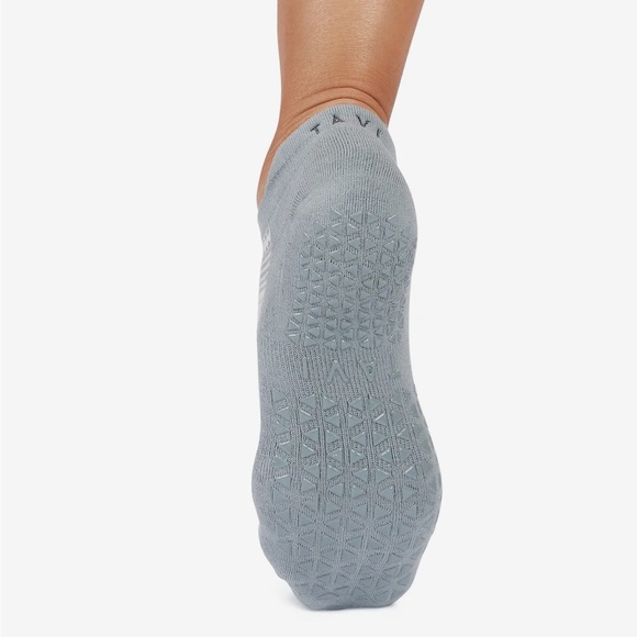 Tavi Noir Savvy Grip Socks – “Tempest” Pattern - Picture 6 of 7